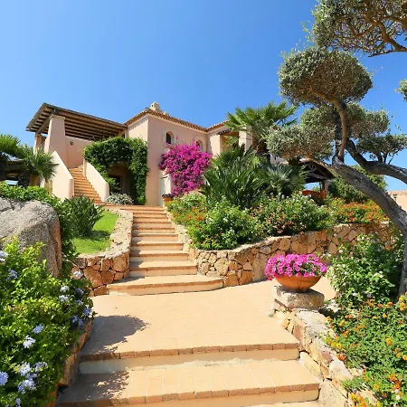 בית נופש Corbezzolo 10 - Vista Village By Interhome *